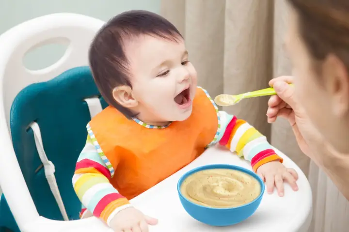 Những Điều Cần Biết Khi Cho Trẻ Ăn Dặm Đúng Cách Và An Toàn Những Điều Cần Biết Khi Cho Trẻ Ăn Dặm Đúng Cách Và An Toàn