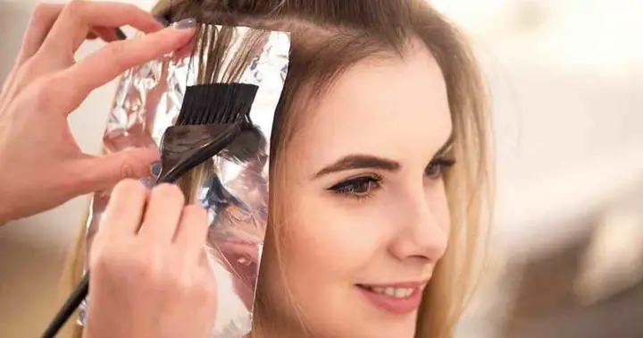 Nhuộm Tóc Bao Lâu Thì Lên Màu Chuẩn & Bí Quyết Giữ Màu Bền Lâu