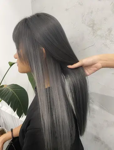 Nhuộm Tóc Màu Khói Giữ Được Bao Lâu? Bí Quyết Tối Ưu Tuổi Thọ Màu Tóc