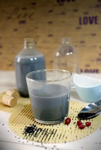 Uống Nước Mè Đen Cho Bà Đẻ: Lợi Ích, Cách Làm Và Lưu Ý Quan Trọng Uống Nước Mè Đen Cho Bà Đẻ: Lợi Ích, Cách Làm Và Lưu Ý Quan Trọng