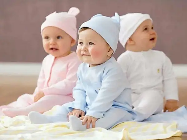 Bí Quyết Chọn Quần Áo Sơ Sinh Cho Bé Gái Mùa Đông Ấm Áp & Thời Trang Nhất