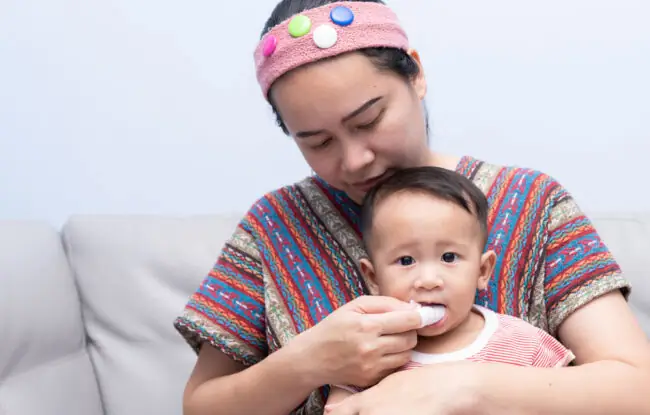 Hướng Dẫn Rơ Lưỡi Cho Trẻ Sơ Sinh Đúng Cách: An Toàn, Hiệu Quả & Lợi Ích Bất Ngờ Hướng Dẫn Rơ Lưỡi Cho Trẻ Sơ Sinh Đúng Cách: An Toàn, Hiệu Quả & Lợi Ích Bất Ngờ