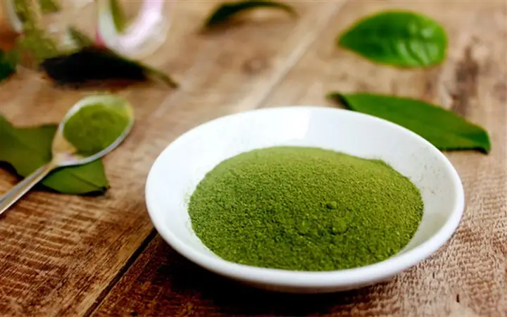 Rửa Mặt Bằng Bột Trà Xanh Mỗi Ngày: Lợi Ích, Cách Thực Hiện Và Những Điều Cần Lưu Ý