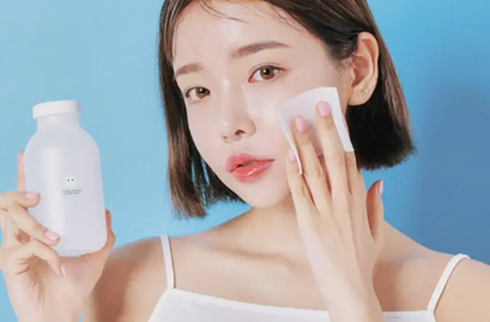 Sau Khi Tẩy Trang Có Cần Rửa Mặt Lại Không? Giải Đáp Từ Chuyên Gia Da Liễu Sau Khi Tẩy Trang Có Cần Rửa Mặt Lại Không? Giải Đáp Từ Chuyên Gia Da Liễu