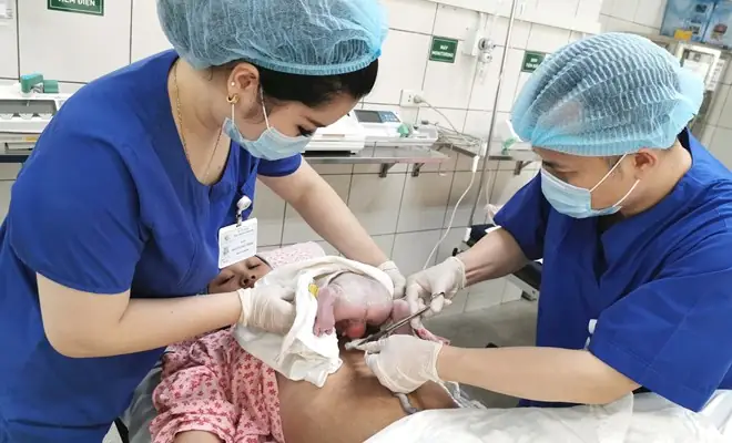 Chi Phí Sinh Con Tại Bệnh Viện Phụ Sản Hà Nội: Cẩm Nang Chi Tiết Từ A-z