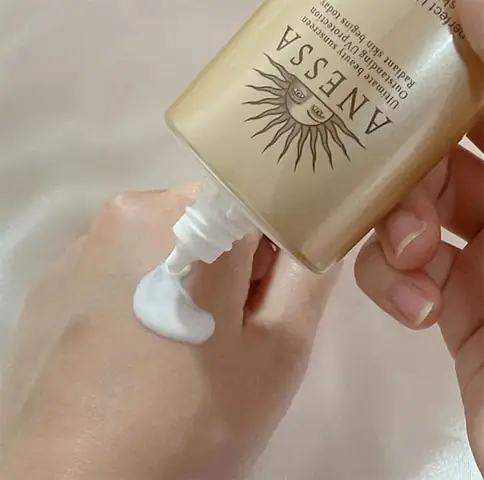 So Sánh Anessa Gel Và Sữa: Đâu Là Chân Ái Cho Làn Da Của Bạn?