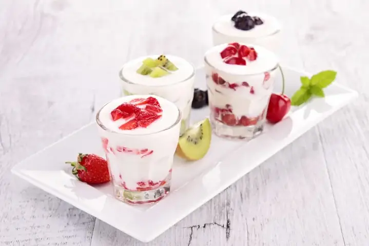 Công Thức Làm Sữa Chua Mix Trái Cây Ngon Tuyệt Cho Bé Tại Nhà Dễ Dàng Công Thức Làm Sữa Chua Mix Trái Cây Ngon Tuyệt Cho Bé Tại Nhà Dễ Dàng
