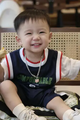 Tải Ảnh Bé Trai Dễ Thương Miễn Phí: Tuyển Tập Hình Ảnh Đáng Yêu Nhất