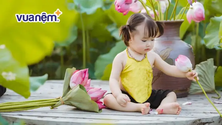 Tên Con Gái Lót Chữ Khánh: Ý Nghĩa Sâu Sắc & Gợi Ý Đặt Tên Hay Nhất 2026