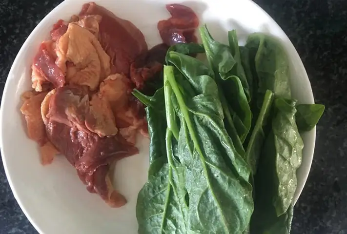 Bồ Câu Nấu Với Rau Gì Ngon Nhất Cho Bé Ăn Dặm & Người Lớn Tuổi Bồ Câu Nấu Với Rau Gì Ngon Nhất Cho Bé Ăn Dặm & Người Lớn Tuổi