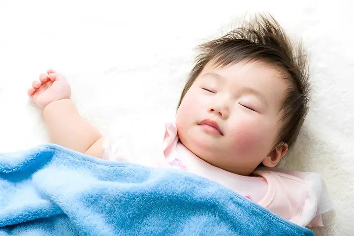 Trẻ Bị Ra Mồ Hôi Trộm: Nguyên Nhân, Cách Chữa Trị Và Lời Khuyên Từ Chuyên Gia