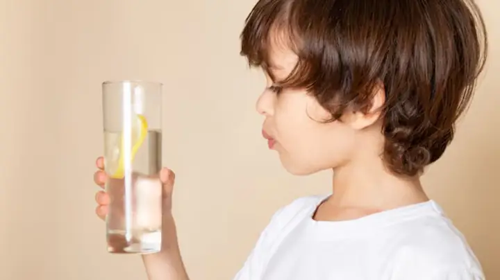 Trẻ Uống Nước Dừa Có Tốt Không? Hướng Dẫn Chi Tiết Từ Chuyên Gia