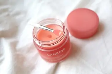Mặt Nạ Ngủ Môi Laneige: Tác Dụng, Cách Dùng Hiệu Quả & Bí Quyết Sở Hữu Đôi Môi Mềm Mịn