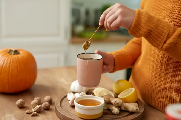 Uống Nhiều Mật Ong Có Nóng Không? Giải Đáp Thắc Mắc Và Cách Sử Dụng Đúng Uống Nhiều Mật Ong Có Nóng Không? Giải Đáp Thắc Mắc Và Cách Sử Dụng Đúng