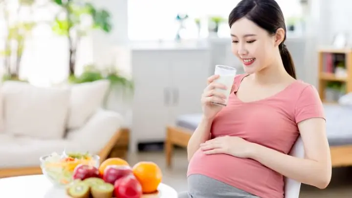 Uống Sữa Bầu Đúng Cách: Trước Hay Sau Khi Ăn Để Tối Ưu Dinh Dưỡng? Uống Sữa Bầu Đúng Cách: Trước Hay Sau Khi Ăn Để Tối Ưu Dinh Dưỡng?