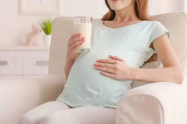 Uống Sữa Bầu Đúng Cách: Trước Hay Sau Khi Ăn Để Tối Ưu Dinh Dưỡng? Uống Sữa Bầu Đúng Cách: Trước Hay Sau Khi Ăn Để Tối Ưu Dinh Dưỡng?