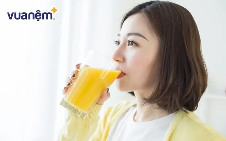 Uống Tinh Bột Nghệ Trước Khi Đi Ngủ: Lợi Ích, Cách Dùng Đúng Chuẩn Và Những Lưu Ý Quan Trọng
