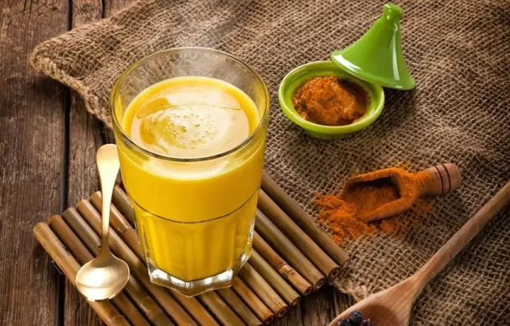 Uống Tinh Bột Nghệ Với Sữa: Công Dụng, Cách Pha Đúng Cách Và Lưu Ý Quan Trọng
